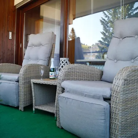 Schwarzwald Geht Immer 60 Qm Mit Grossem Suedbalkon, Wlan Und Magenta Tv شقة *