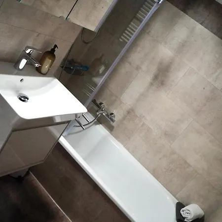 Schwarzwald Geht Immer 60 Qm Mit Grossem Suedbalkon, Wlan Und Magenta Tv 아파트 Schönwalde